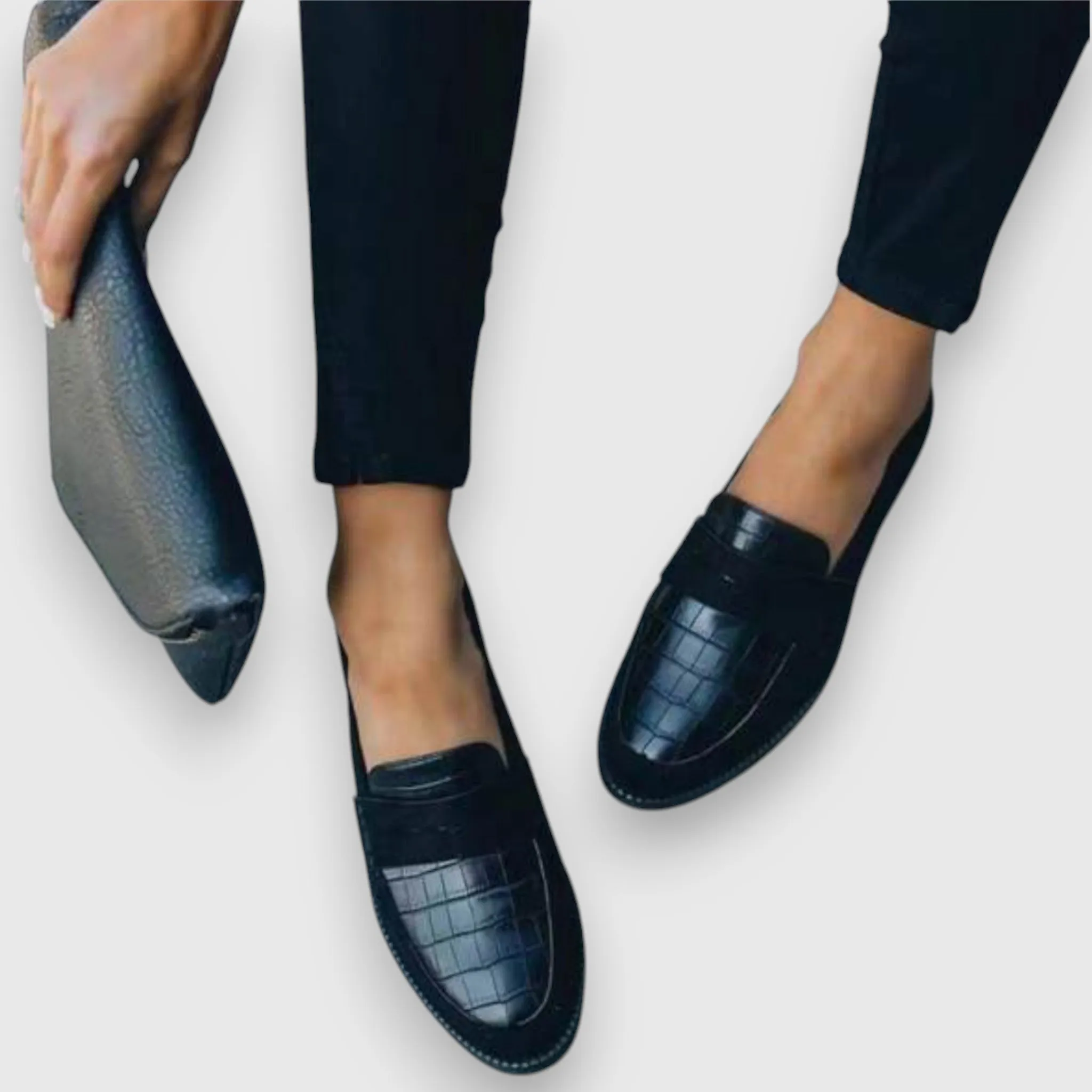 – Liny Unbeatable range International shipping Loafer