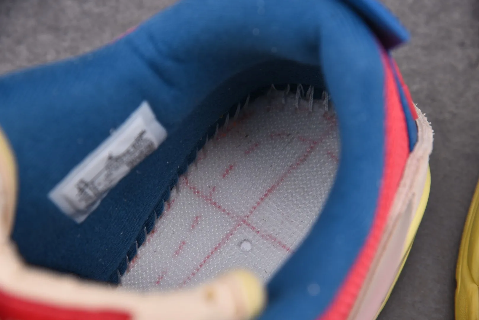 AJ4 Retro Union LA Guava Ice