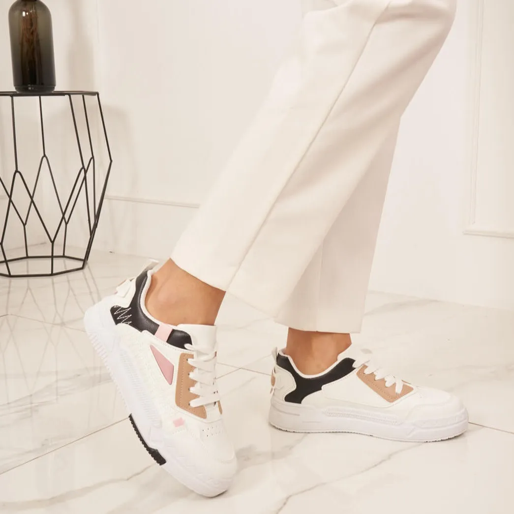 Azira - Comfortable Sneaker