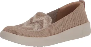 BZees Women's March on Moc Slip-on Loafer