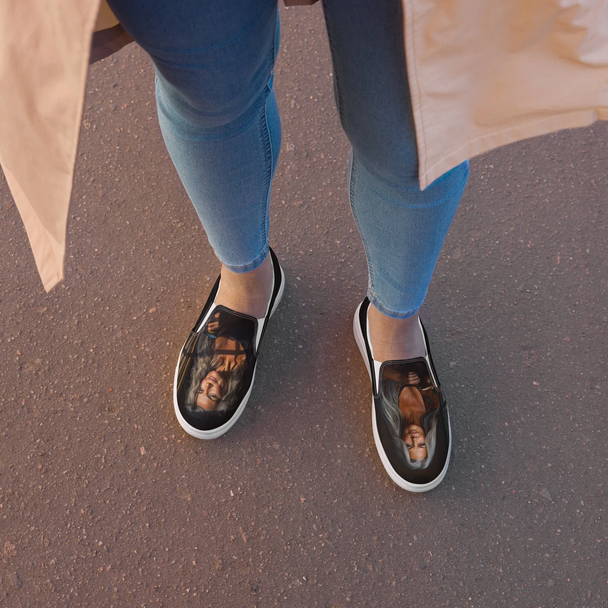 Charming Despair Women’s slip-on canvas shoes