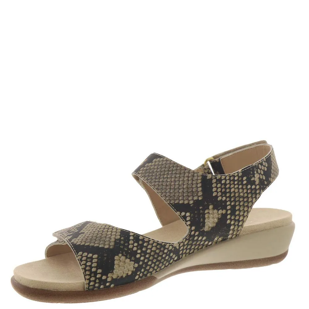 Easy Spirit Hartwell Womens Sandal 11 BM US NaturalMultiSnake