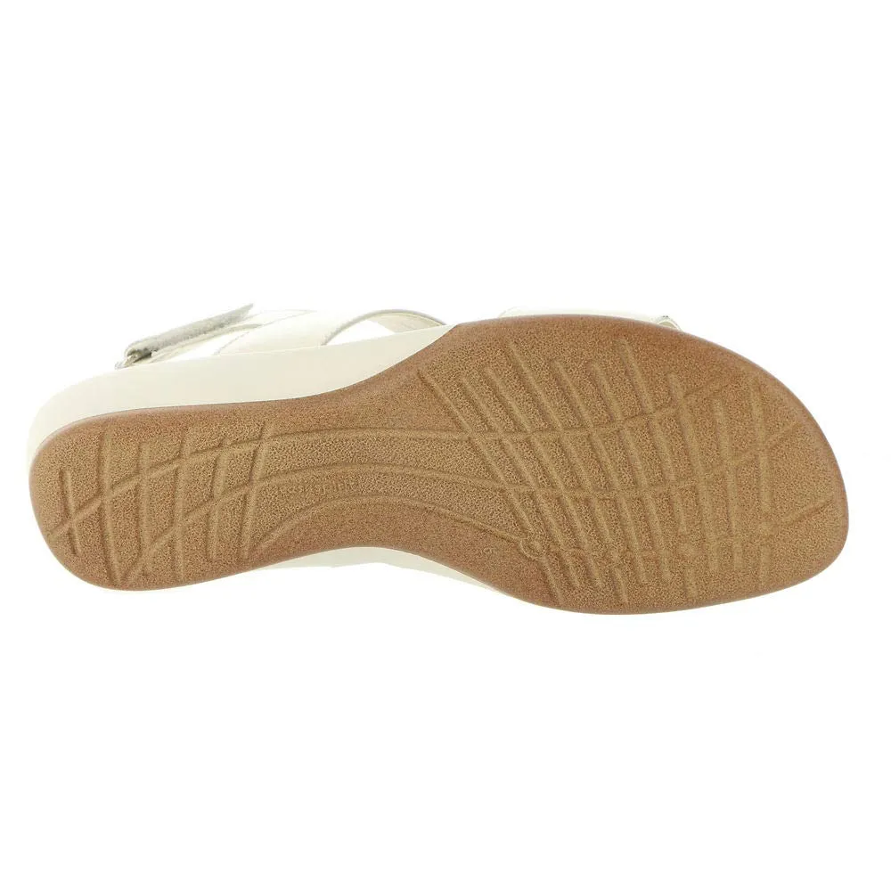 Easy Spirit Womens Hazel Wedge Sandal, Biege 150, 8 US
