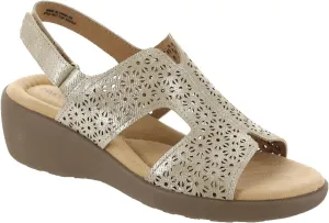 Easy Spirit Women's Kali3 Wedge Sandal