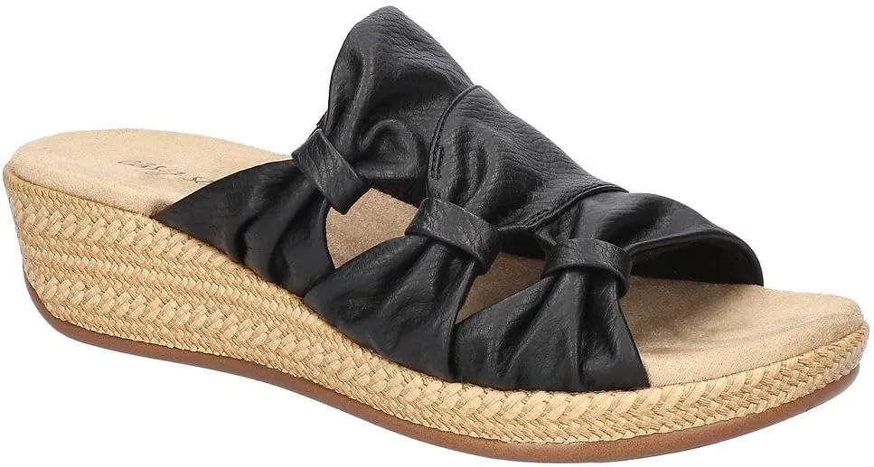Easy Street Women's Bertina Wedge Sandal
