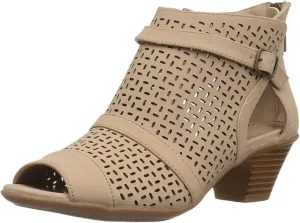 Easy Street Women's Carrigan Ankle Boot, Sand, 8 Wide