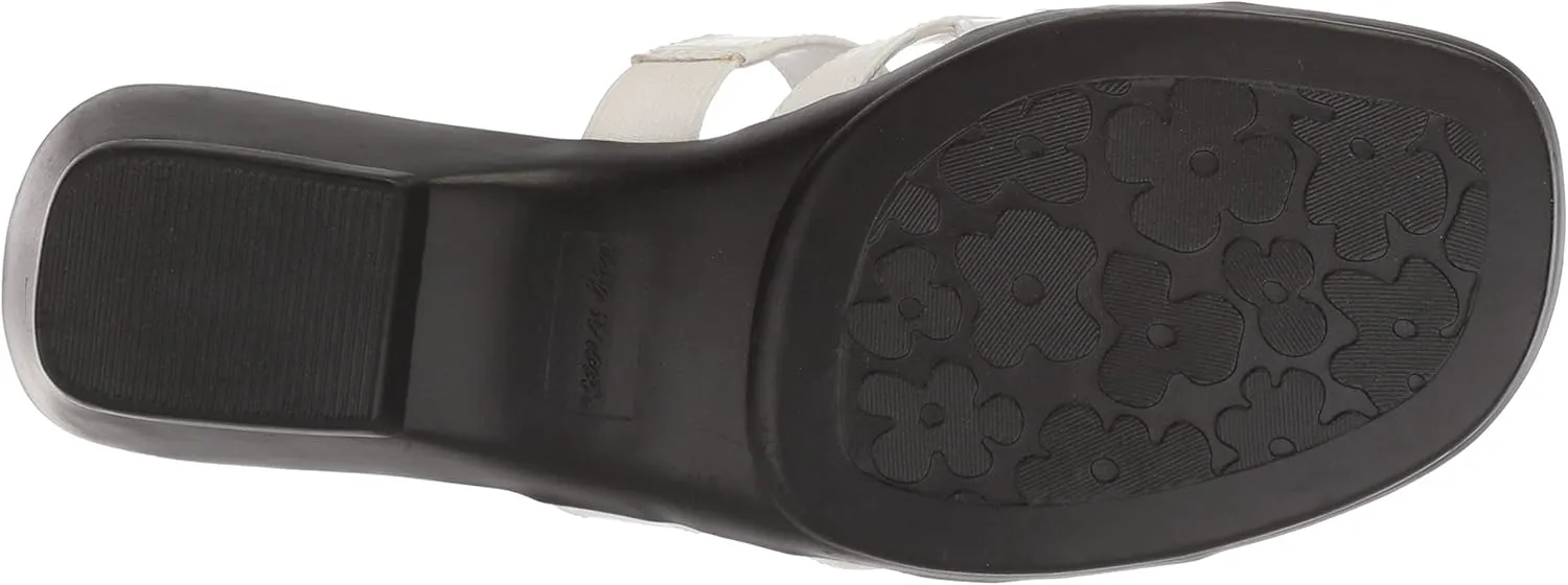 Easy Street Women's Torrid Flat Sandal
