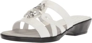 Easy Street Women's Torrid Flat Sandal