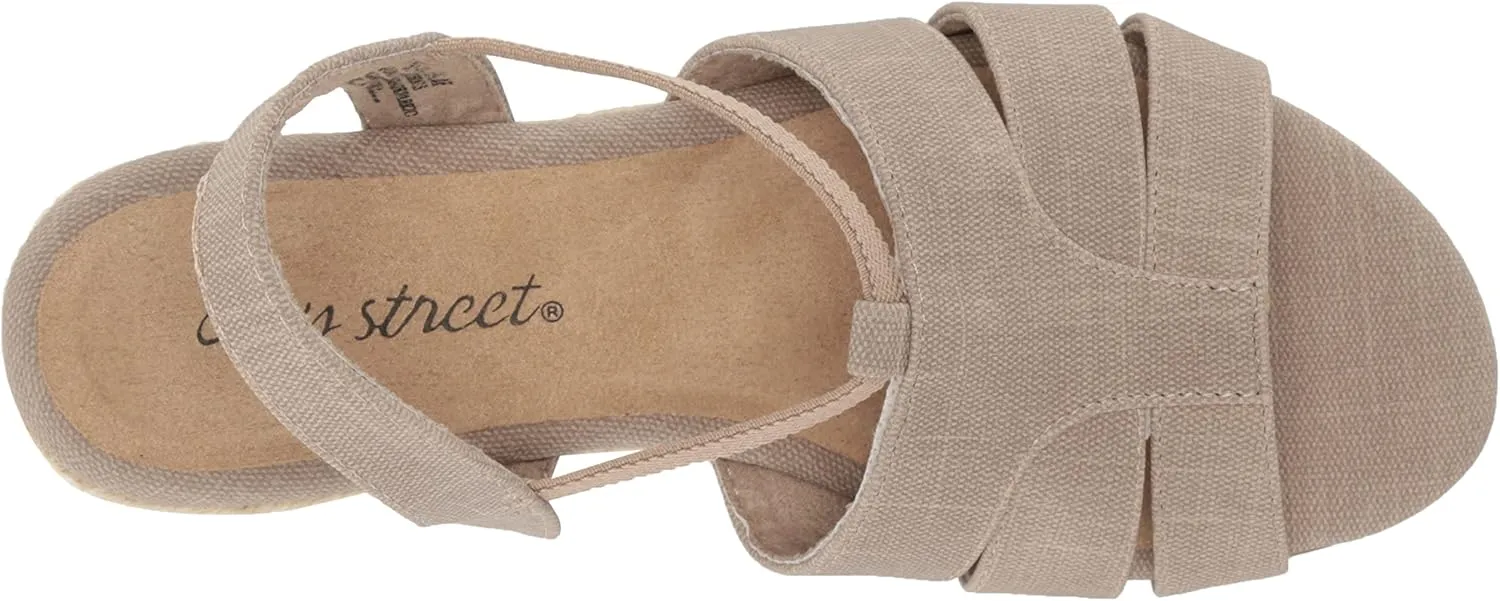 Easy Street Women's Yesenia Wedge Sandal