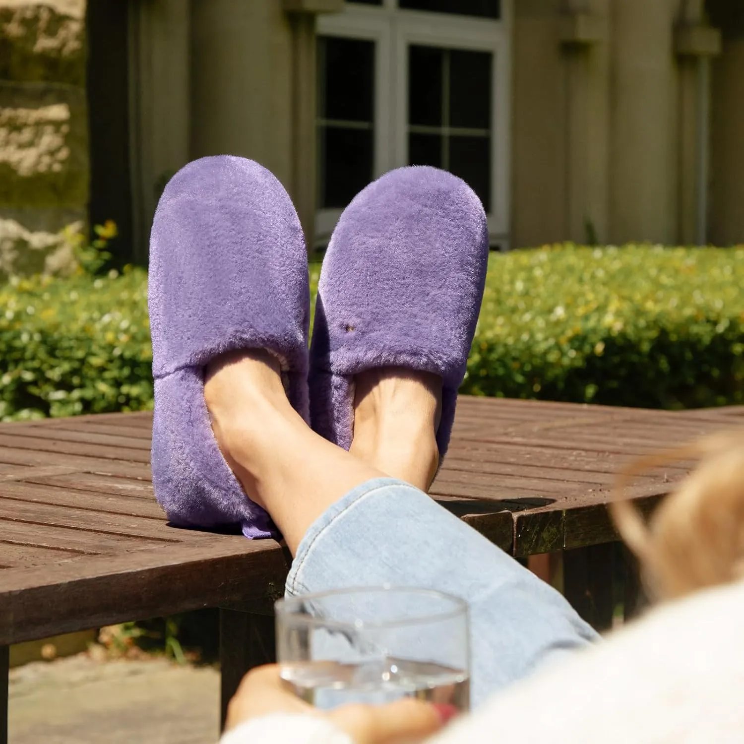 EverFoams Women's Closed Back Slippers Fuzzy Faux Wool Soft Lightweight Non Slip House Shoes