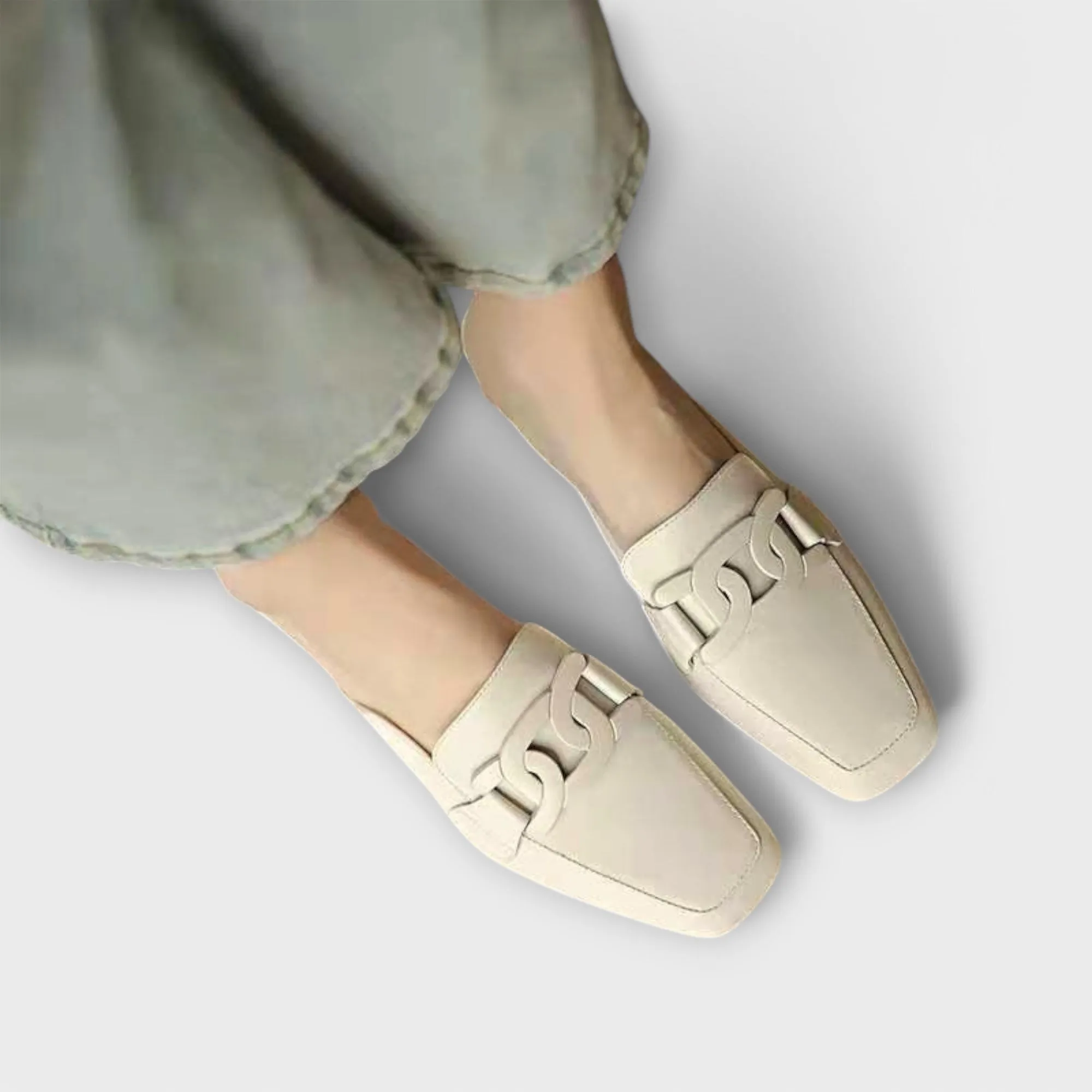 Fashion Elvya™ - Easy to install Resilient Chain Loafers