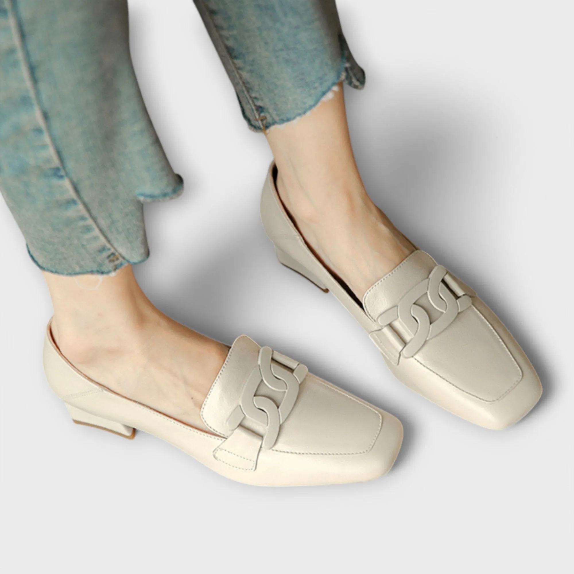 Fashion Elvya™ - Easy to install Resilient Chain Loafers