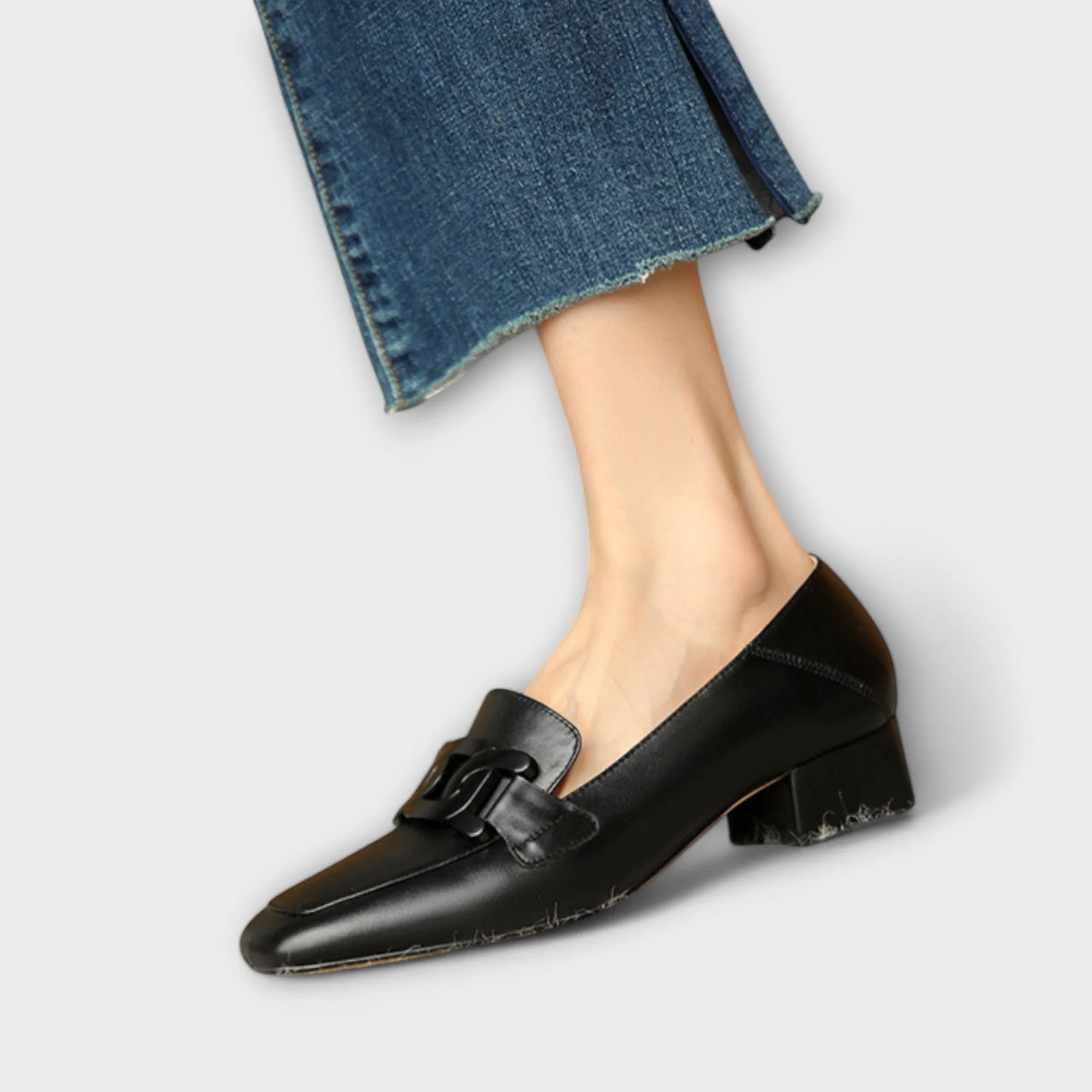 Fashion Elvya™ - Easy to install Resilient Chain Loafers