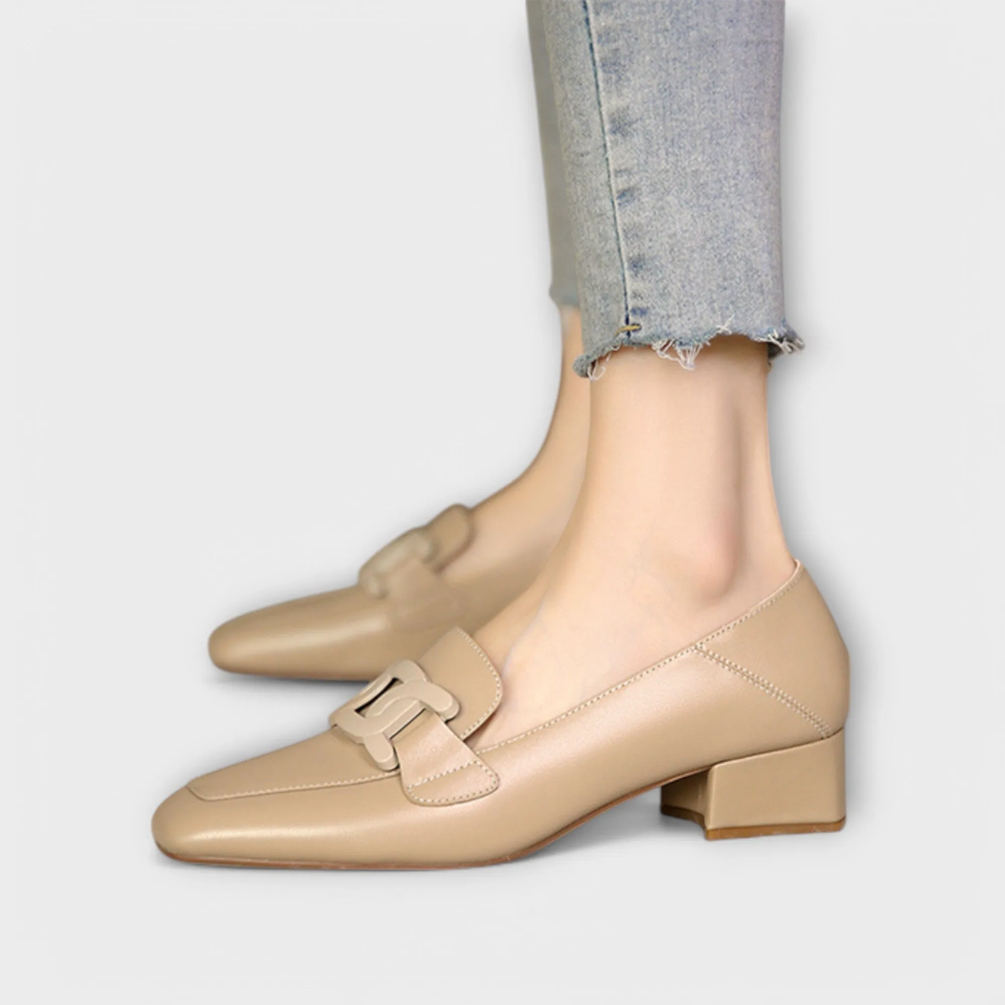 Fashion Elvya™ - Easy to install Resilient Chain Loafers