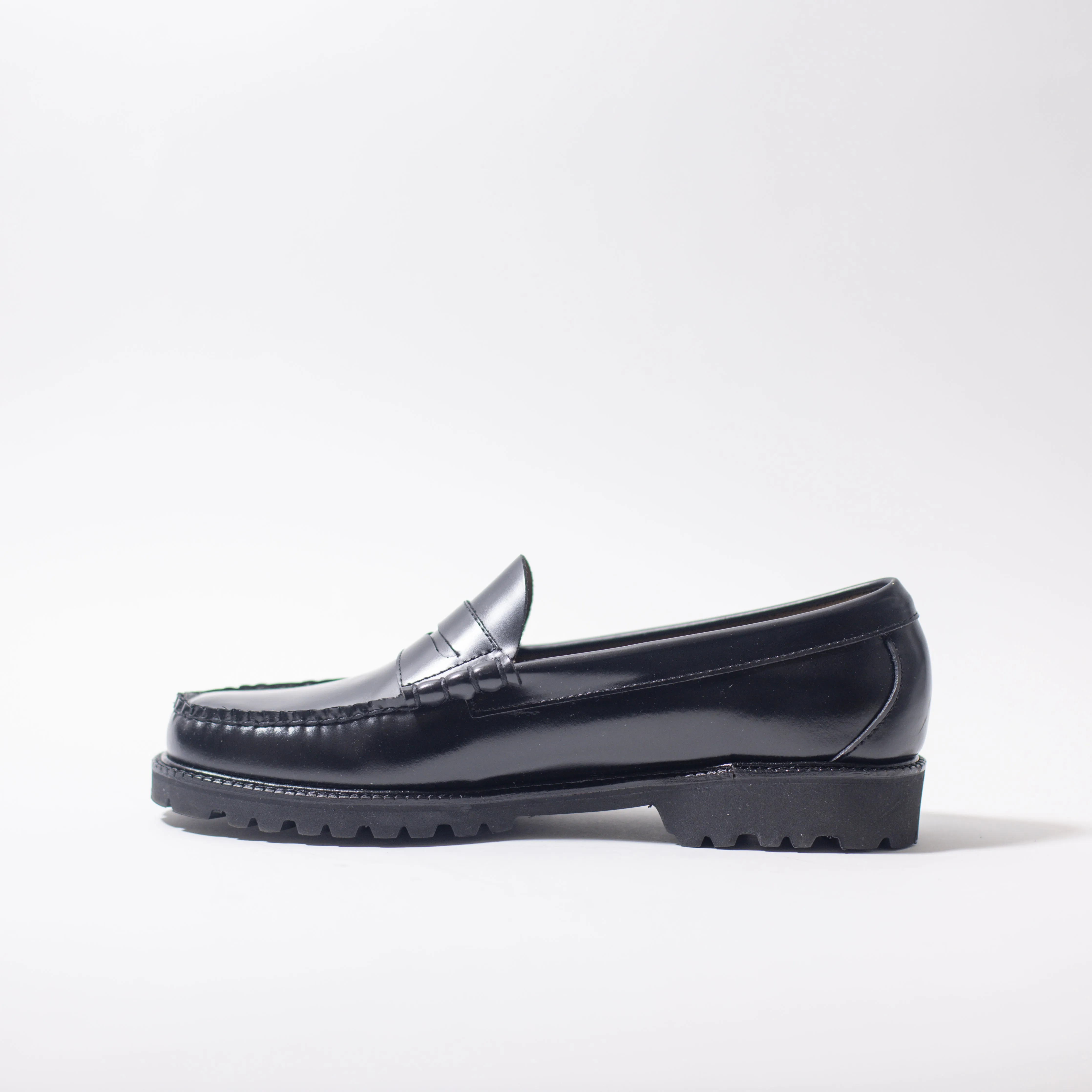 G.H. BASS LARSON LUG MEN’S WEEJUNS