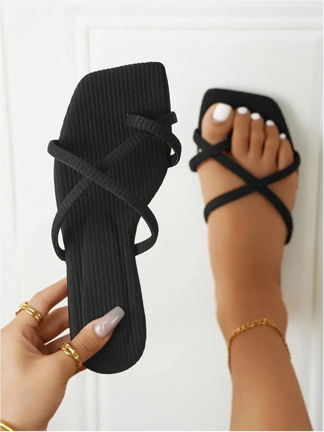 GORGLITTER Women's Cute Strappy Sandals Flat Sandals Toe Ring Summer Slide Sandal Slip on Flip Flops