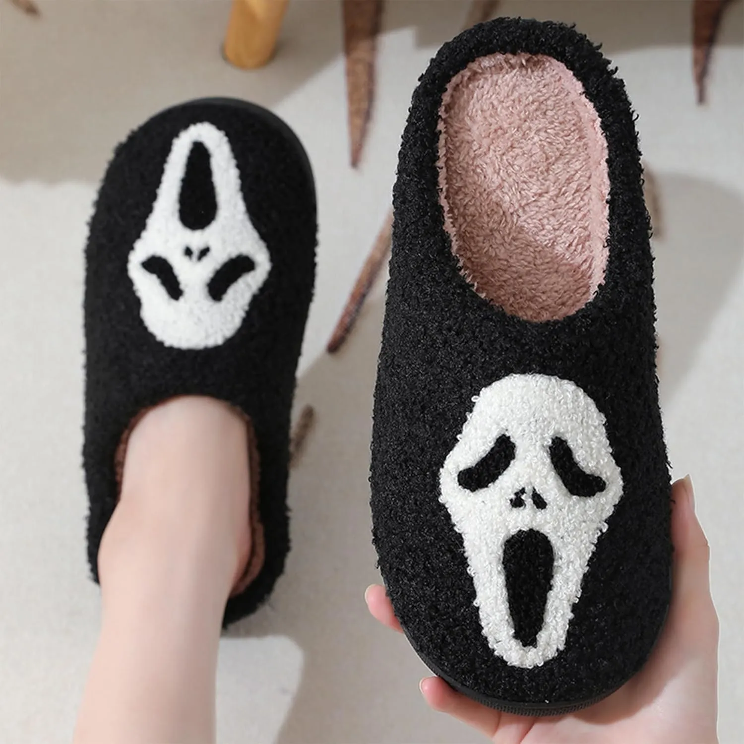 Happy Face Slippers for Women Men,Retro Soft Cozy Comfy Plush Lightweight House Slippers Slip-on Indoor Outdoor Slippers,Slip on Anti-Skid Sole