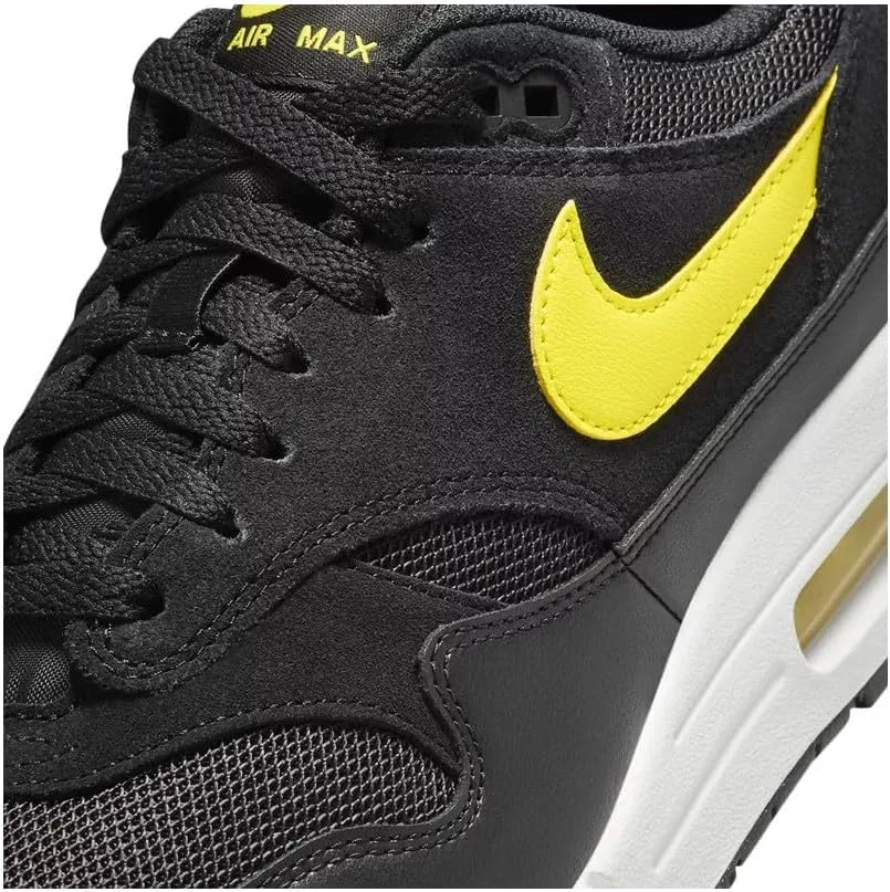 Nike Men's Air Max 1 Ess Sneaker