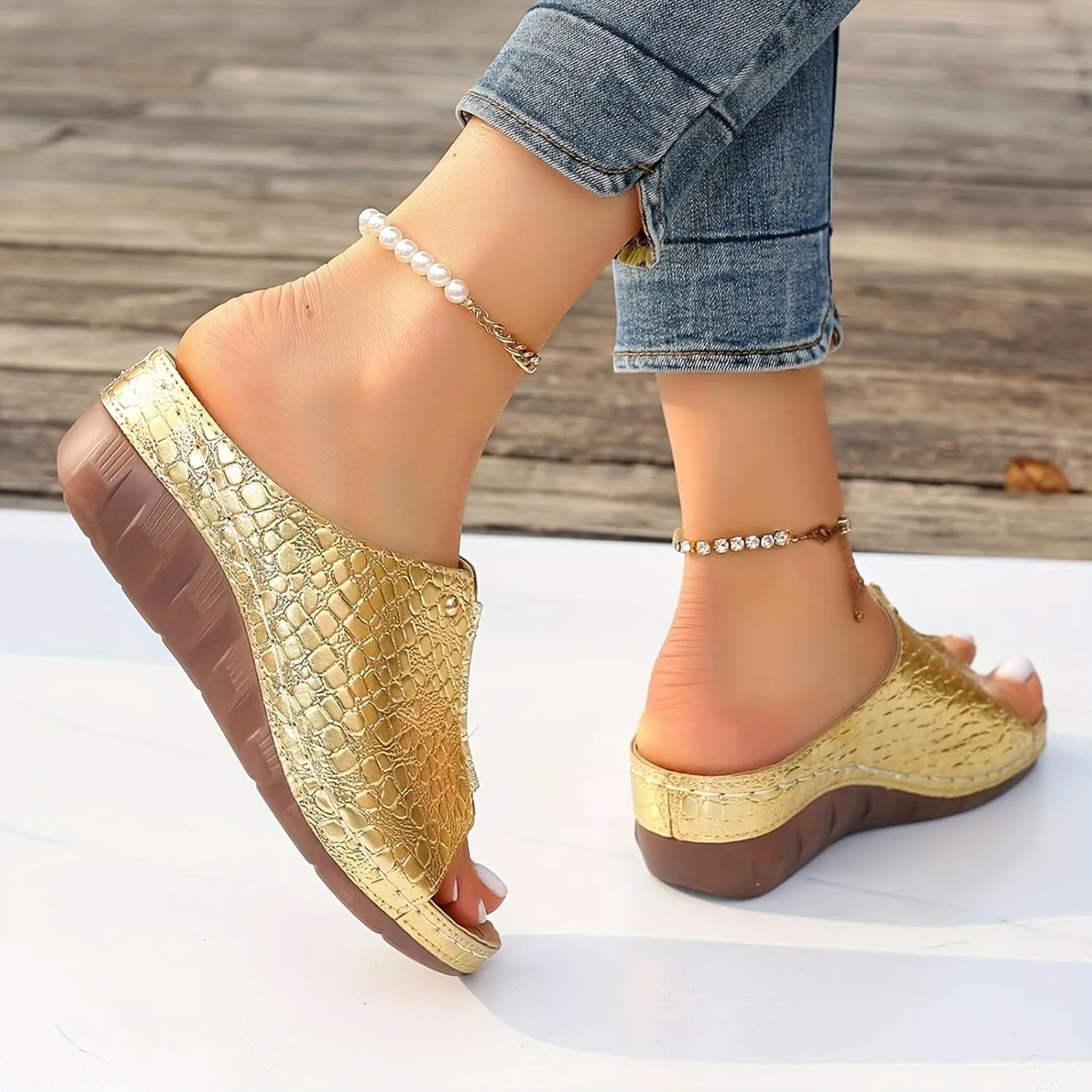 Orthopedic Sandals for Womens Arch Support Crocodile Pattern Dressy Leather Sandal Slip On Casual Open Toe Non-Slip Comfortable Shoes Summer Spring Stylish Beach Visits Festivals Party Shoe