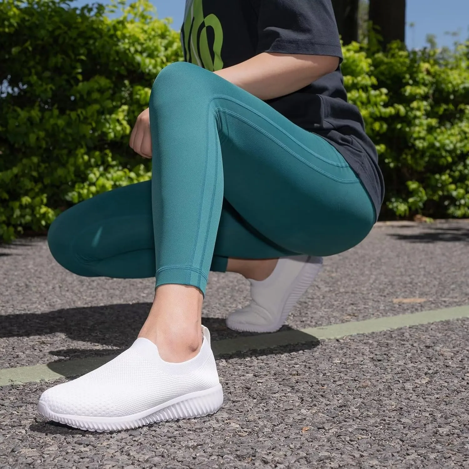 poemlady Walking Shoes Women Slip On Sneakers Knit Lightweight Comfortable Breathable Nurse Shoes for Work Travel