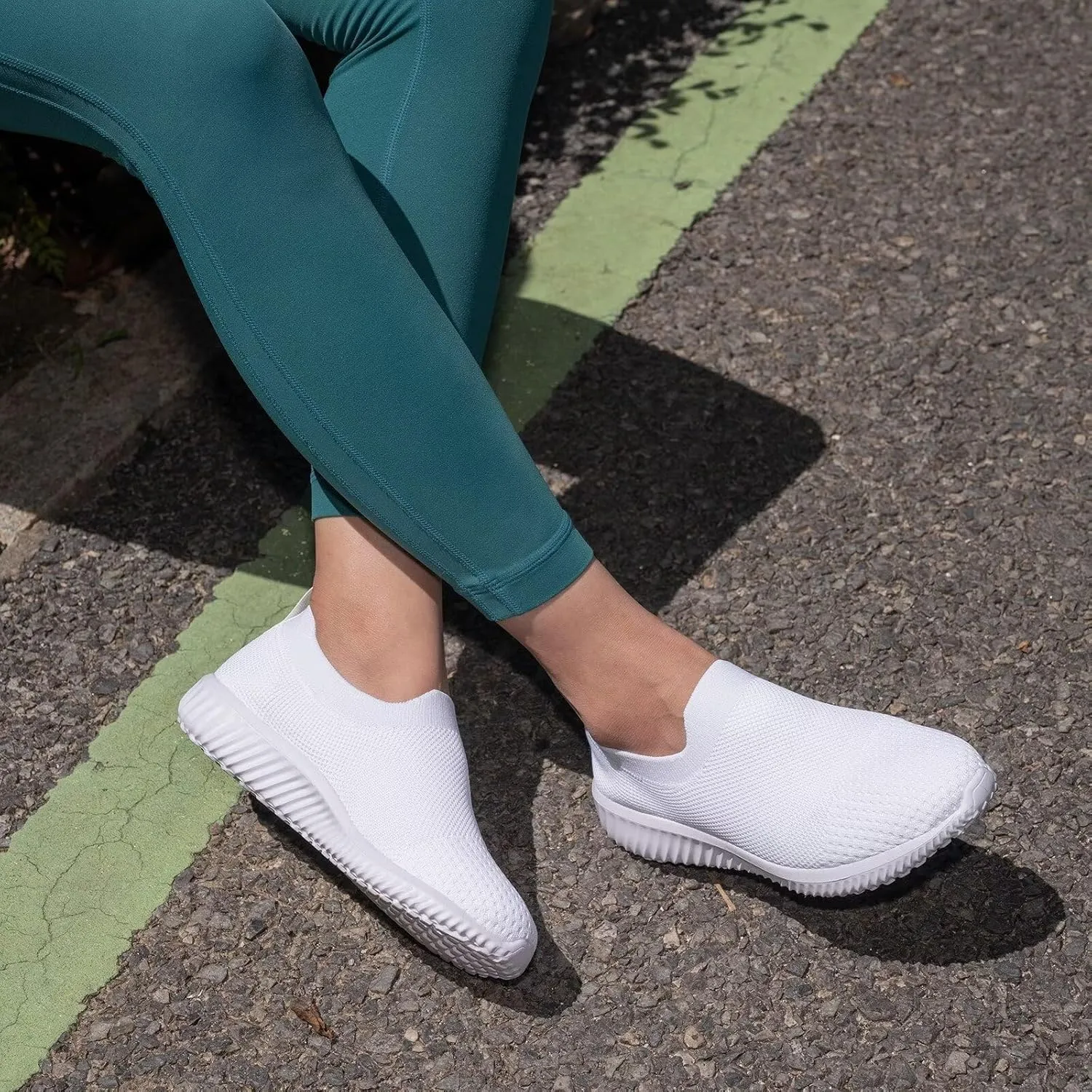 poemlady Walking Shoes Women Slip On Sneakers Knit Lightweight Comfortable Breathable Nurse Shoes for Work Travel