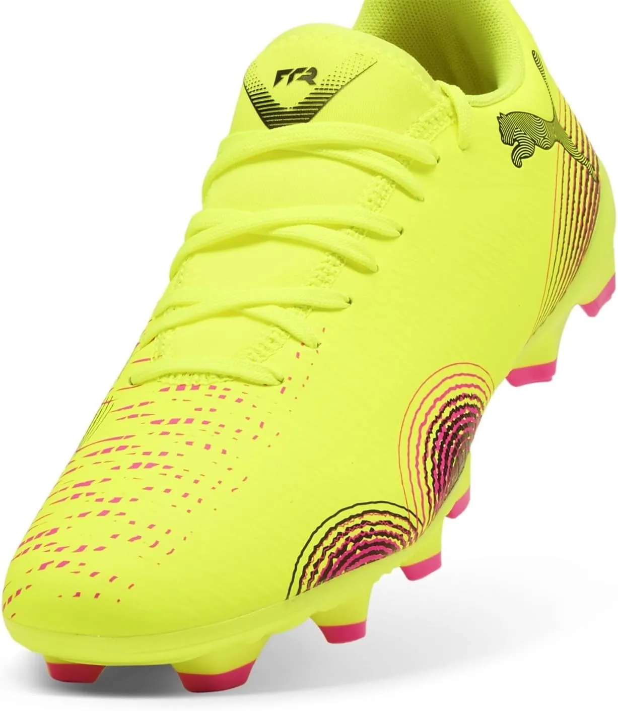 PUMA Women's Football Soccer Shoe