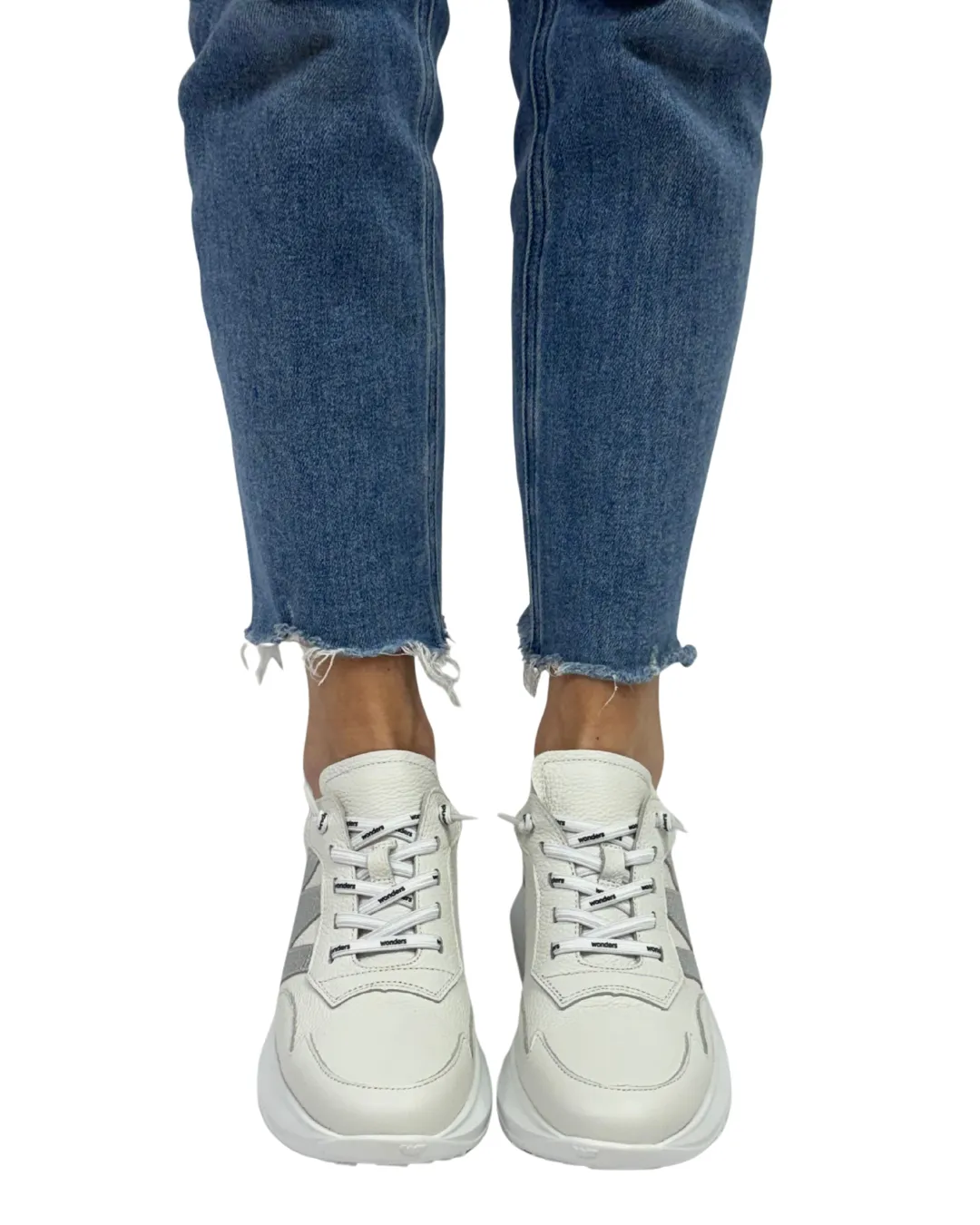 SAMIRA in Off White   Silver