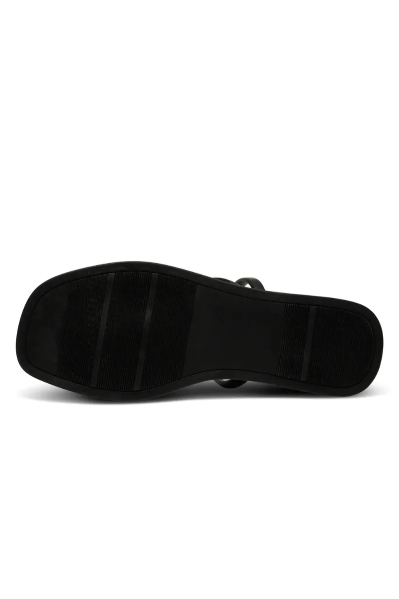 Selena Strap Sandal - Black