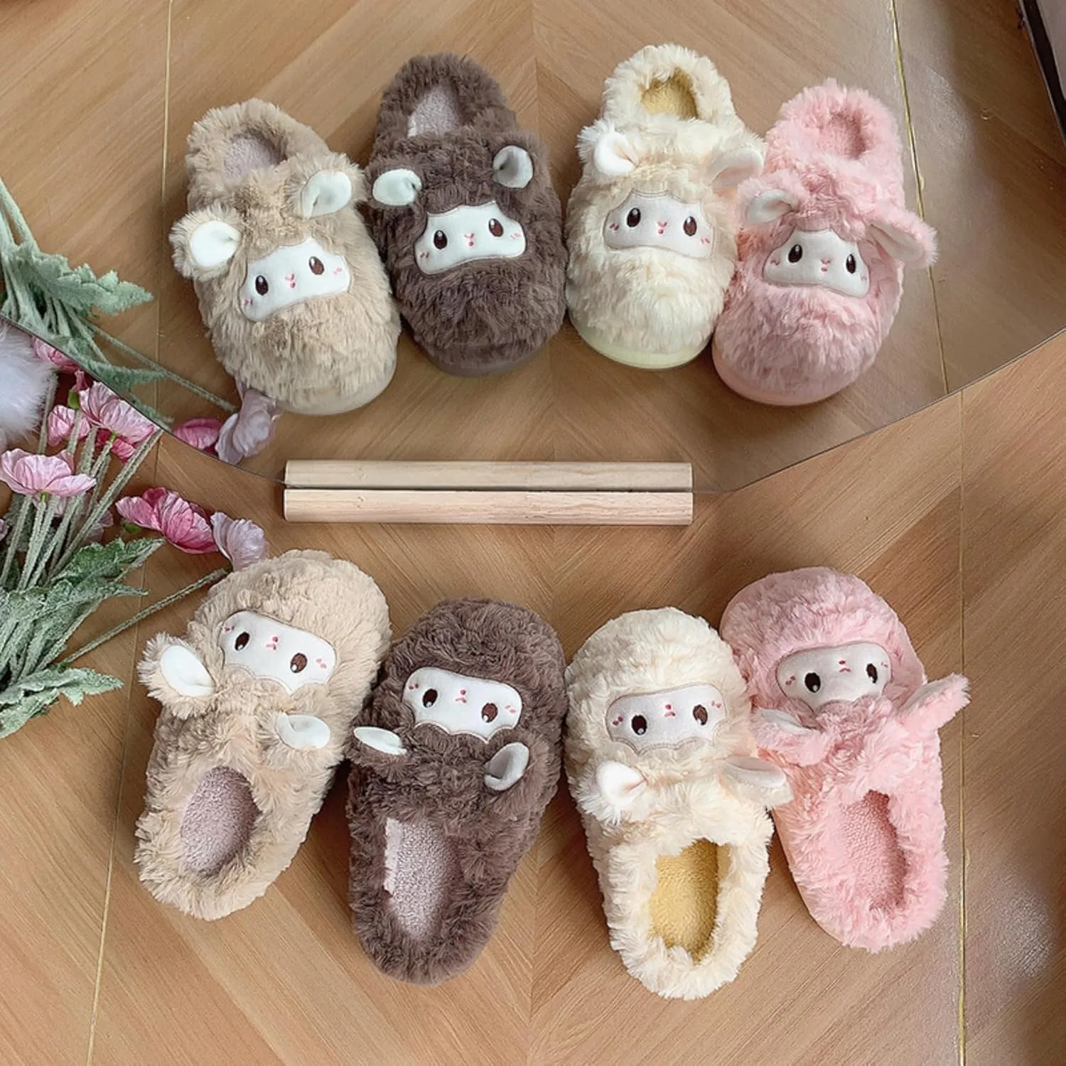 Sheep slippers Interesting animal shoes Warm keeping plush adult cartoon slippers for men and women at home