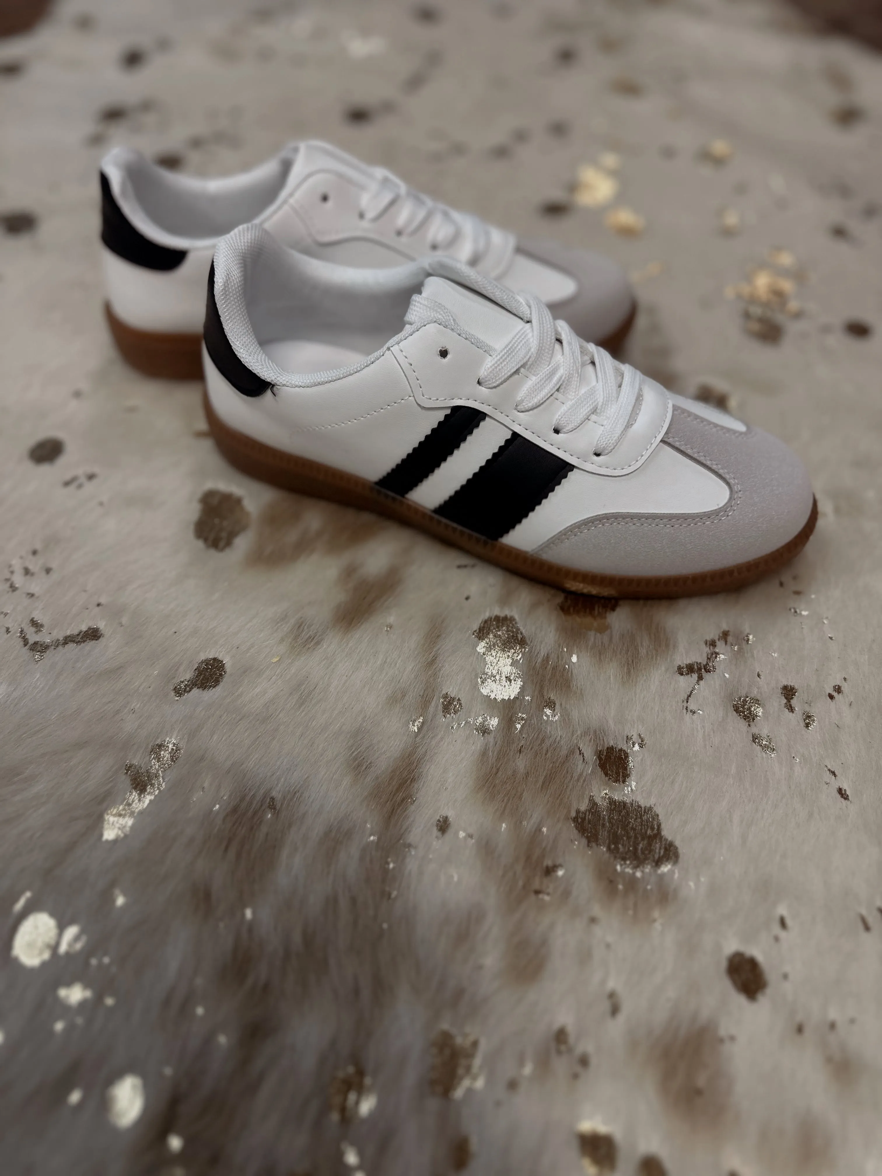 Stripe Sneaker