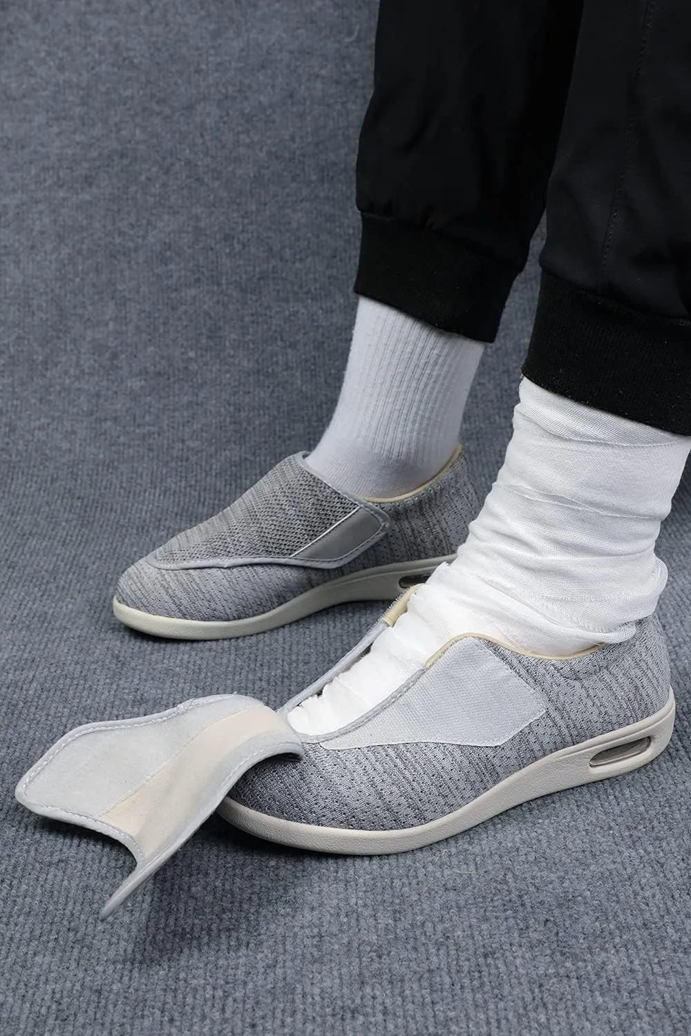 Women's Diabetic Shoes for Women Casual Adjustable Walking Shoes Wide Shoes for Elderly Swollen Feet Non-Slip Air Cushion Bottom Fattening and Widening