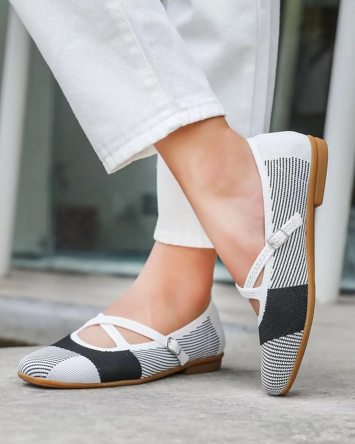 Women's Mary Jane Flats Shoes Ballet Flats with Buckle Strap Soft Work Dress Ballerina Walking Shoes